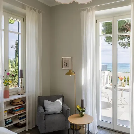 Holiday home Modern Fontana In Sanremo